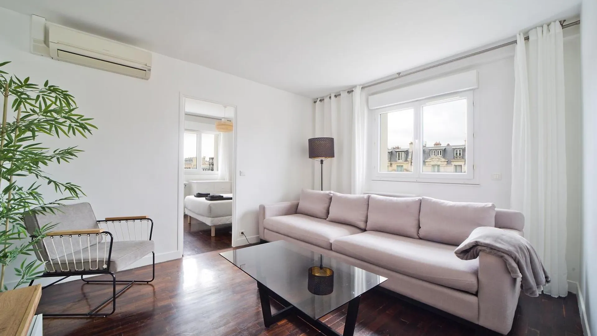 Apartment Eiffel *